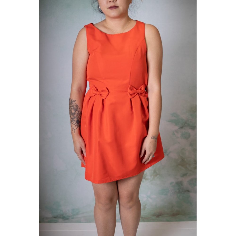 Pin up dress with bows